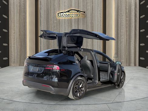 Used 2024 Tesla Model X Long Range image 19