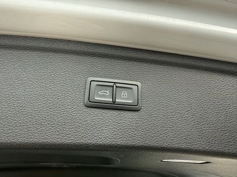 Used 2024 Audi Q5 2.0T Premium Plus image 31