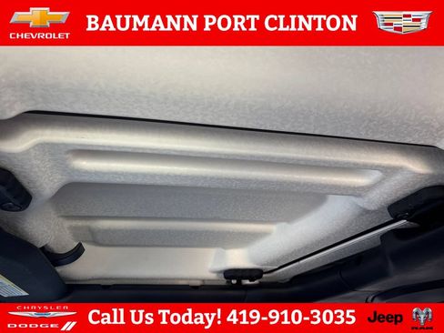 Used 2023 Jeep Gladiator Sport AWD/4WD image 21