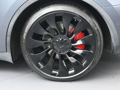 Used 2022 Tesla Model Y Performance AWD/4WD image 31