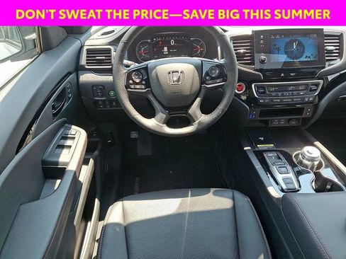 Used 2025 Honda Passport Black Edition image 12