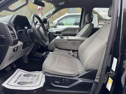 Used 2016 Ford F150 XLT w/ Equipment Group 302A Luxury image 10