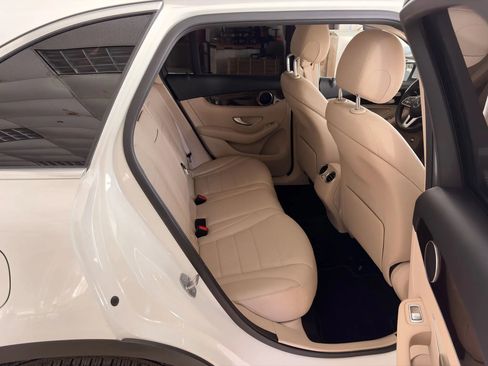 Used 2020 Mercedes-Benz GLC 300 4MATIC image 63