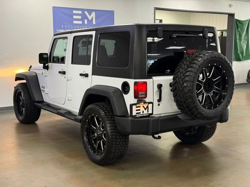 Used 2015 Jeep Wrangler Unlimited Sport w/ Quick Order Package 24S AWD/4WD image 5