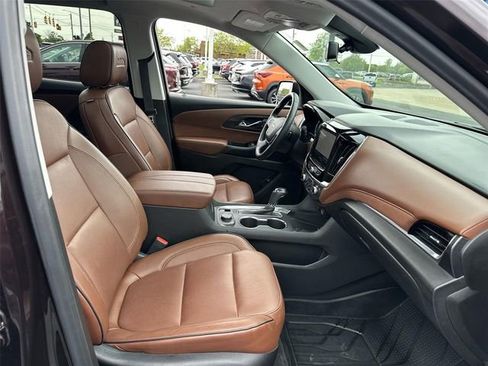 Used 2020 Chevrolet Traverse High Country w/ LPO, Floor Liner Package AWD/4WD image 29