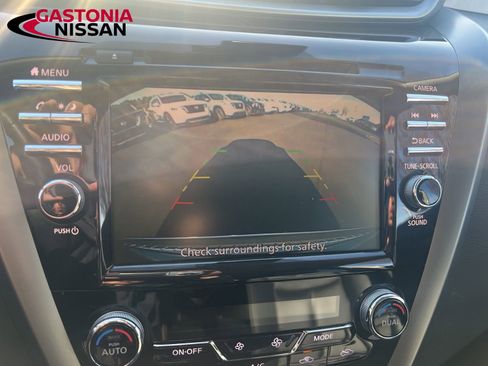 Used 2024 Nissan Murano SV image 45