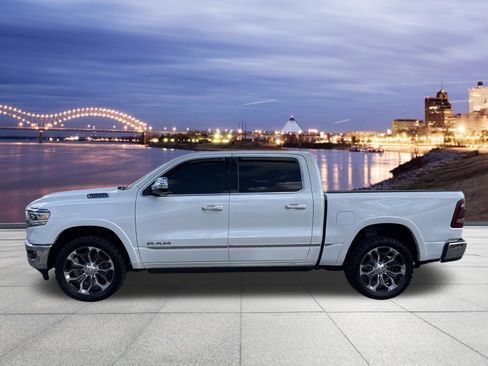Used 2019 RAM 1500 Limited AWD/4WD image 2