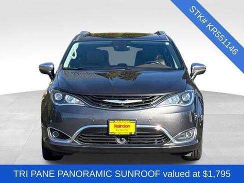 Used 2019 Chrysler Pacifica Limited w/ Advanced Safetytec Group image 2
