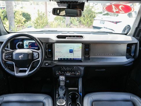 Used 2024 Ford Bronco Black Diamond AWD/4WD image 11