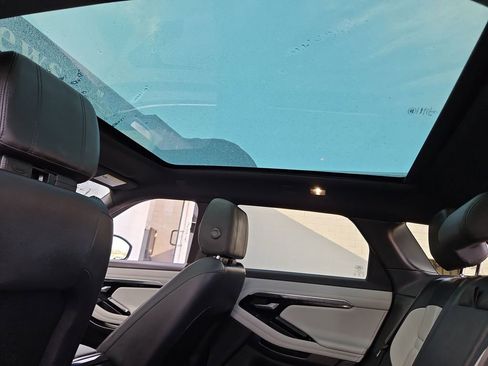 Used 2020 Land Rover Range Rover Evoque First Edition image 21