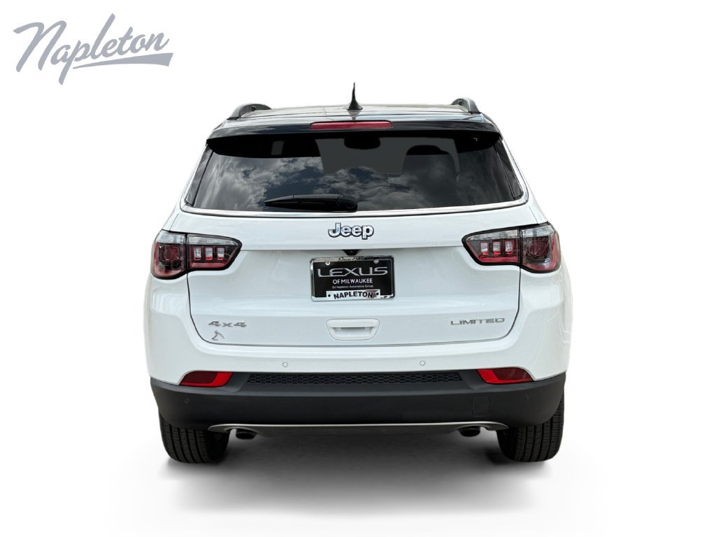 Used 2023 Jeep Compass Limited w/ Sun and Sound Group AWD/4WD image 4