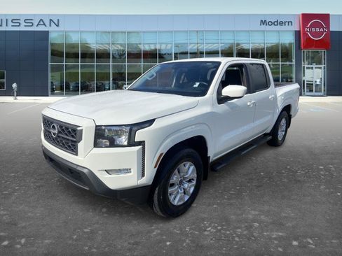 Certified 2024 Nissan Frontier SV w/ SV Convenience Package RWD image 1