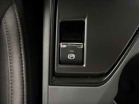 New 2026 Subaru Crosstrek 2.0i Premium AWD/4WD image 39