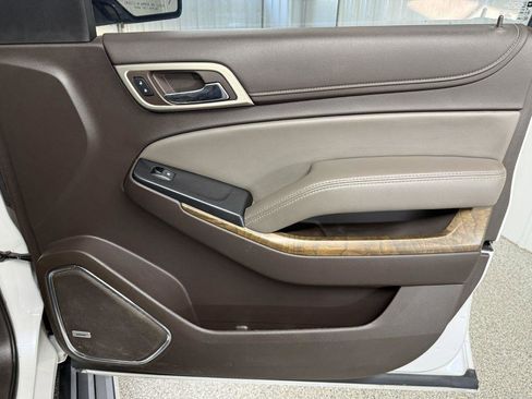 Used 2019 GMC Yukon XL Denali w/ Denali Ultimate Package image 47