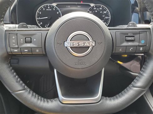 Used 2022 Nissan Pathfinder SL w/ SL Premium Package image 22