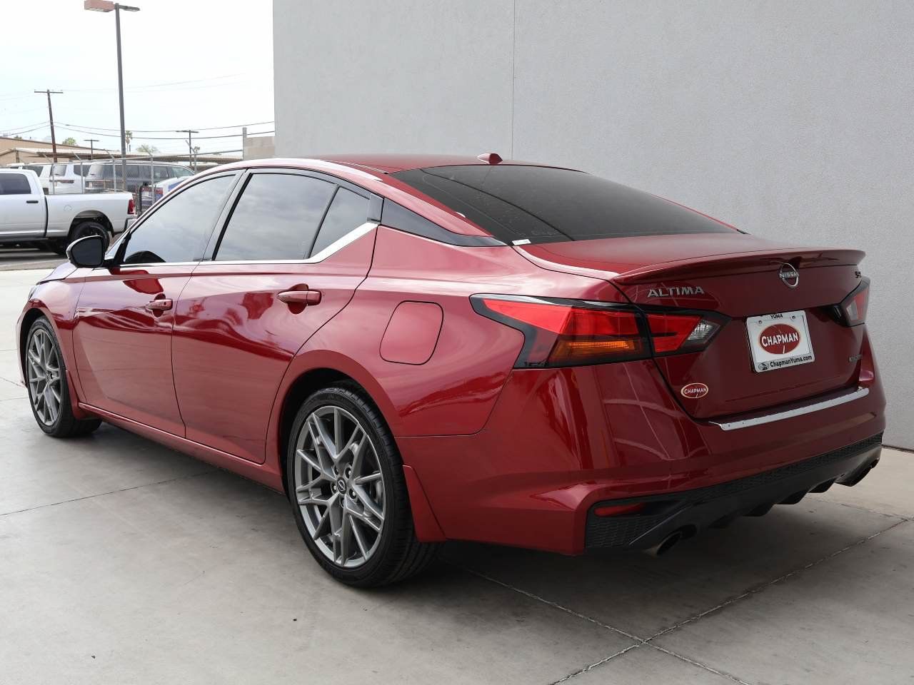 Used 2023 Nissan Altima 2.0 SR FWD image 3
