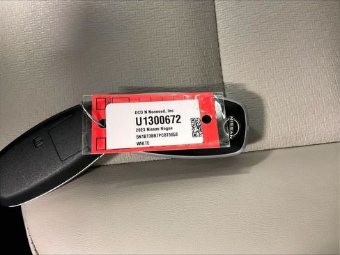 Used 2023 Nissan Rogue SV w/ SV Premium B Package AWD/4WD image 32