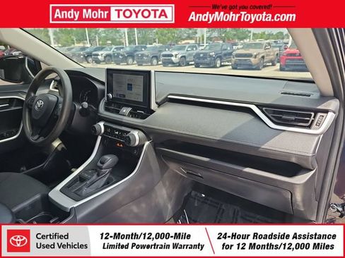 Used 2024 Toyota RAV4 XLE FWD image 32
