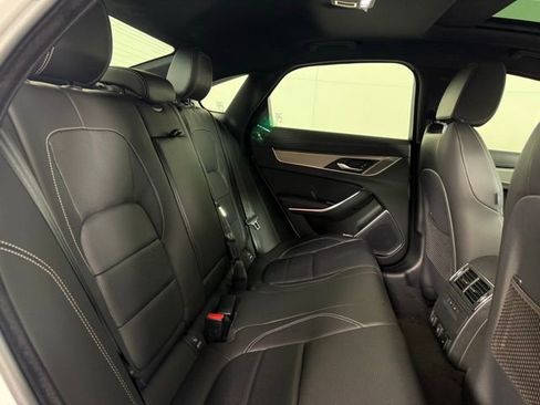 Used 2024 Jaguar XF R-Dynamic SE image 30