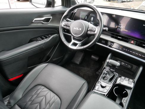 Certified 2023 Kia Sportage X-Line w/ X-Line Premium Package image 9