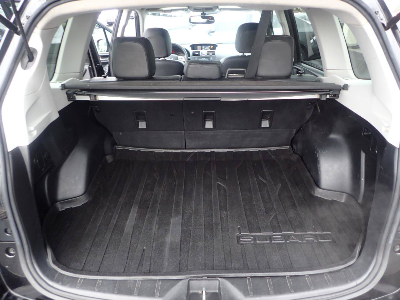 Used 2014 Subaru Forester 2.5i Limited AWD/4WD image 11