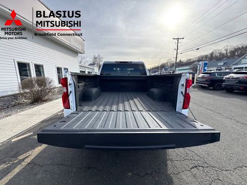 Used 2022 Chevrolet Silverado 1500 LT Trail Boss w/ Bed Protection Package image 25