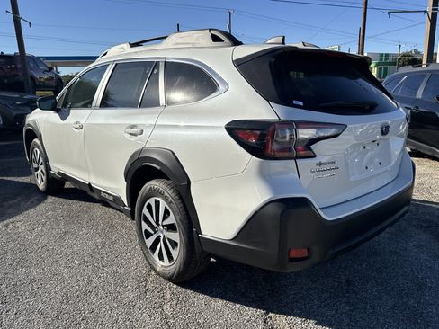 New 2025 Subaru Outback Premium image 5