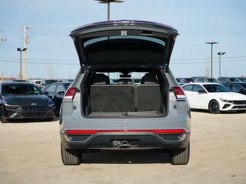 Used 2025 Volkswagen Atlas Cross Sport SE image 10