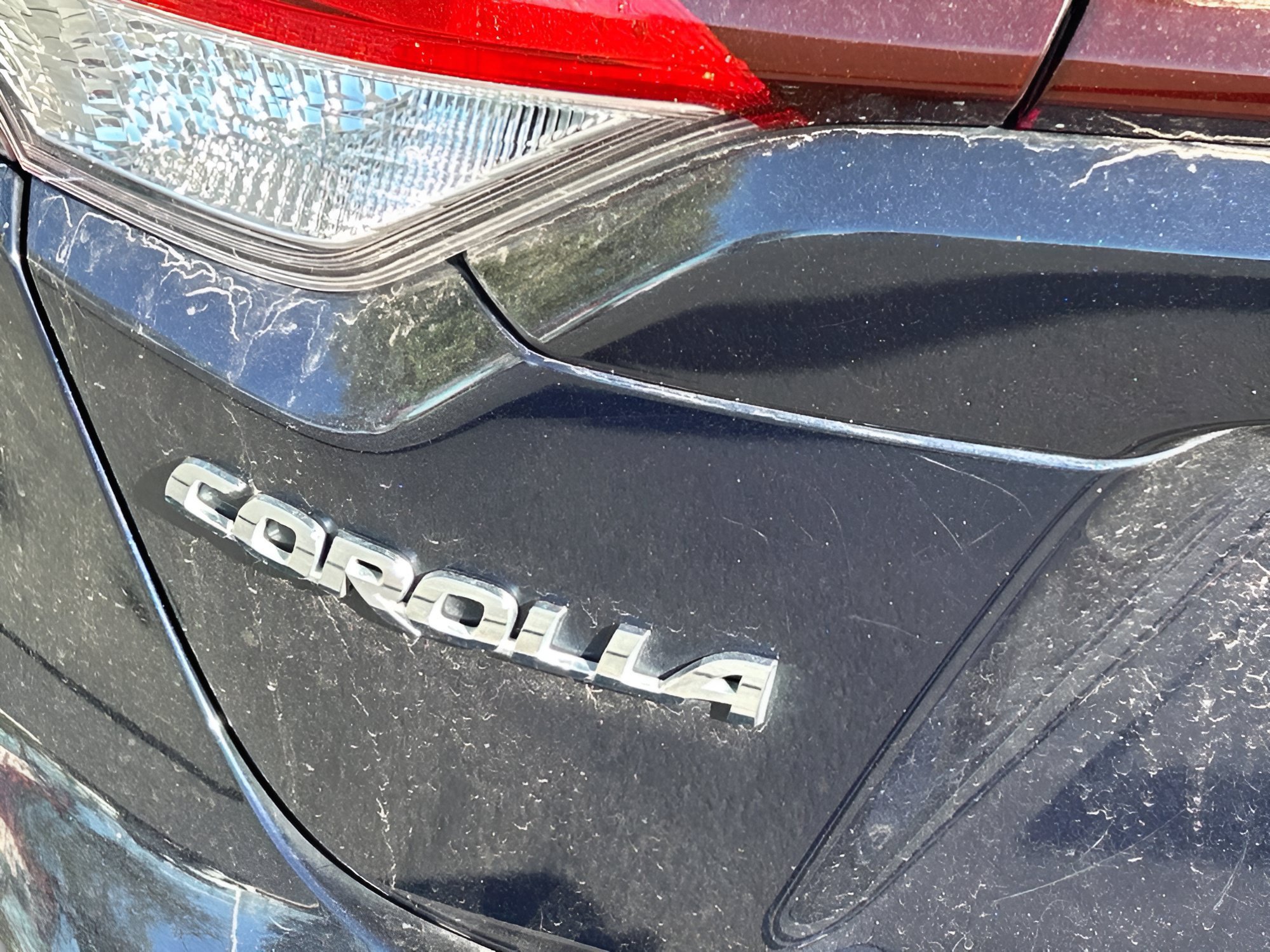 Used 2021 Toyota Corolla LE w/ Carpet Mat Package (TMS) FWD image 9
