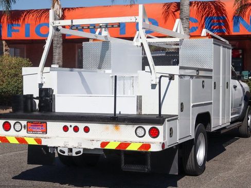 Used 2021 RAM 5500 Tradesman w/ Max Tow Package RWD image 11