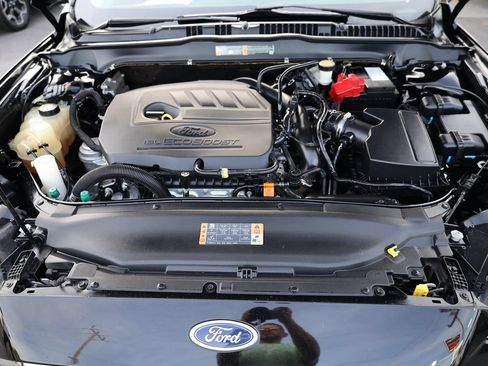 Used 2017 Ford Fusion SE w/ Fusion SE Technology Package FWD image 28