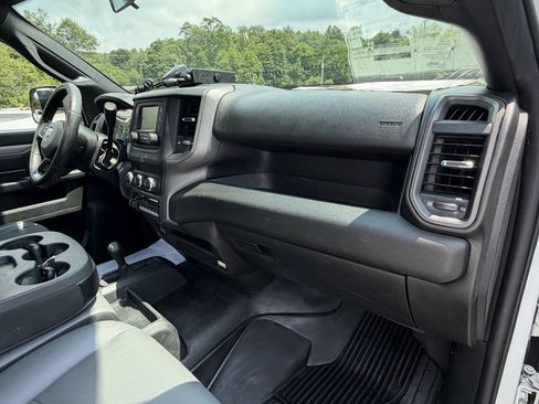 Used 2022 RAM 3500 Tradesman AWD/4WD image 38