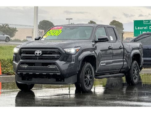 New 2026 Toyota Tacoma SR5 image 8