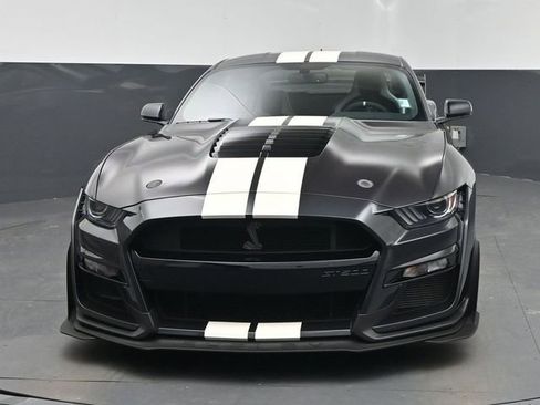 Used 2022 Ford Mustang Shelby GT500 w/ Carbon Fiber Track Pack RWD image 6