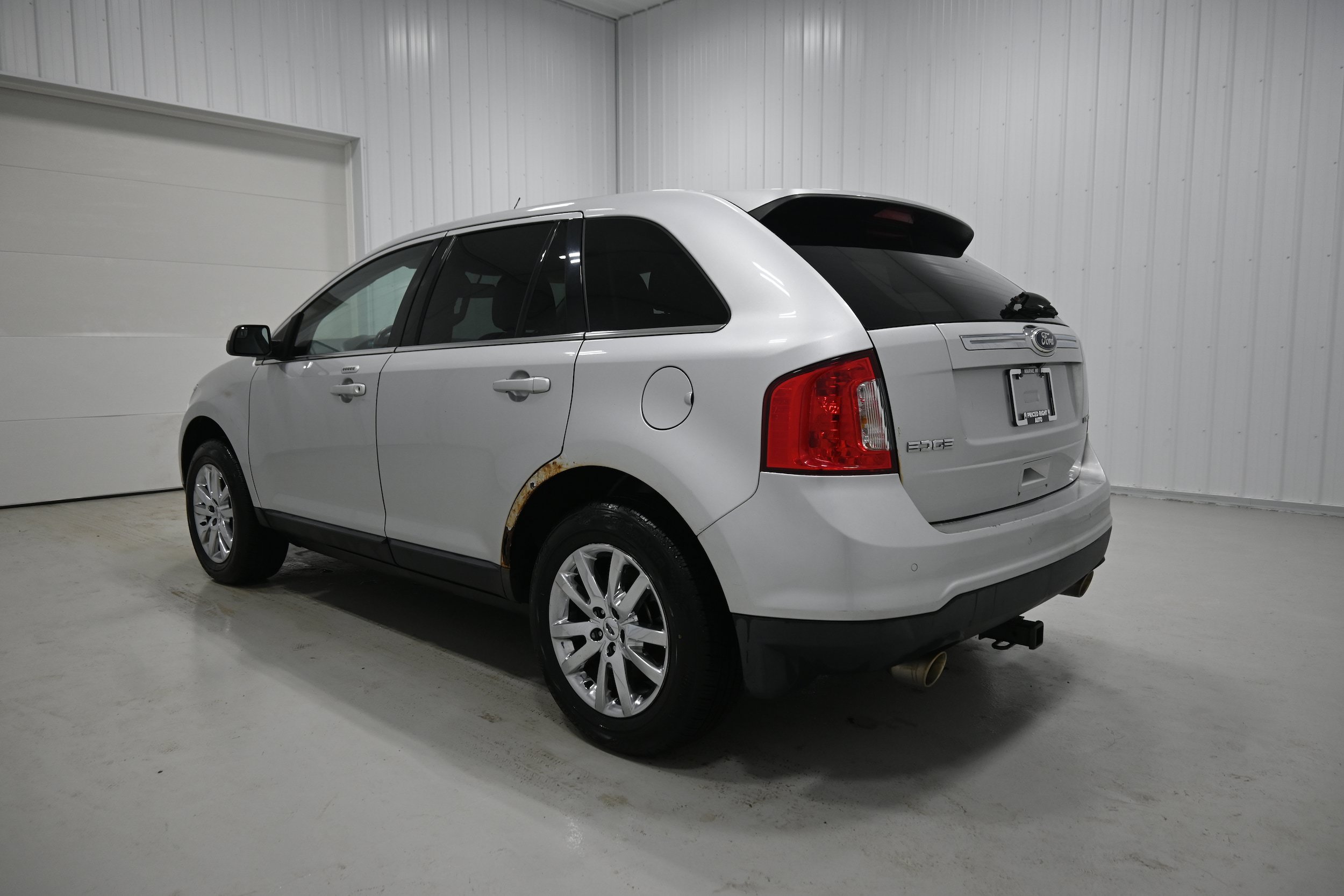 Used 2013 Ford Edge Limited FWD image 25
