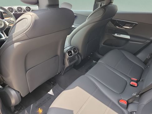 Certified 2026 Mercedes-Benz GLC 300 image 9