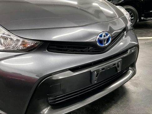 Used 2015 Toyota Prius V Four image 26