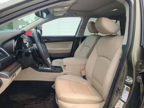 Used 2015 Subaru Outback 2.5i Limited AWD/4WD image 10