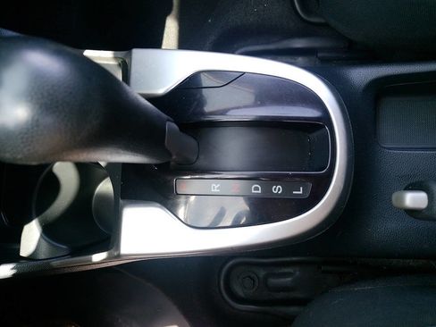 Used 2018 Honda Fit LX image 29