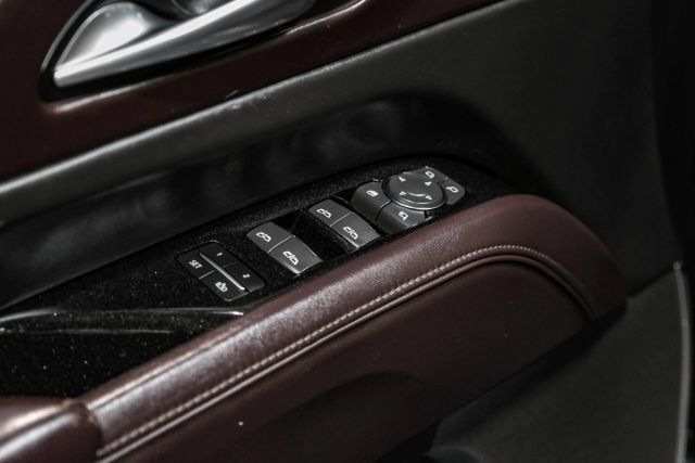Used 2022 Cadillac Escalade Premium Luxury Platinum AWD/4WD image 45