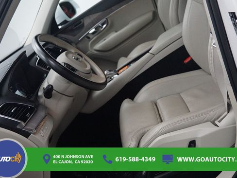 Used 2022 Volvo XC90 T8 Inscription w/ Advanced Package AWD/4WD image 9