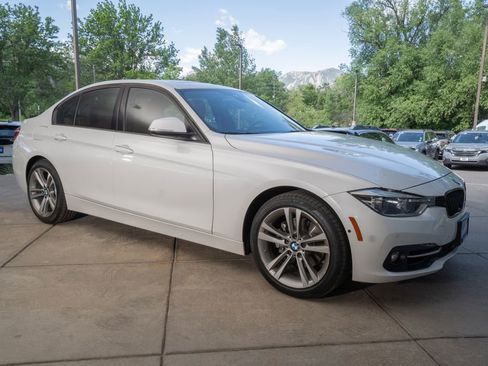 Used 2016 BMW 328i xDrive Sedan AWD/4WD image 2