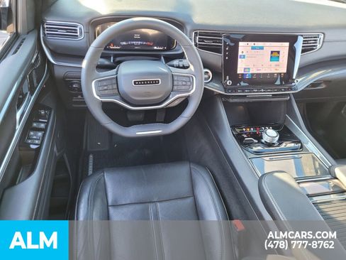 Used 2023 Jeep Wagoneer 4WD w/ Premium Group I image 6