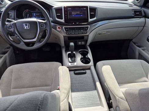 Used 2018 Honda Pilot EX image 16