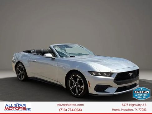 Used 2024 Ford Mustang Convertible RWD image 1