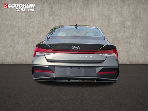 Certified 2025 Hyundai Elantra SEL FWD image 6
