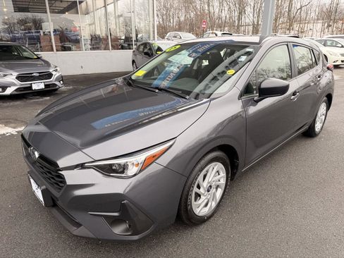 Certified 2025 Subaru Impreza 2.0i image 9