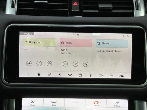 Used 2018 Land Rover Range Rover Sport HSE Dynamic image 25