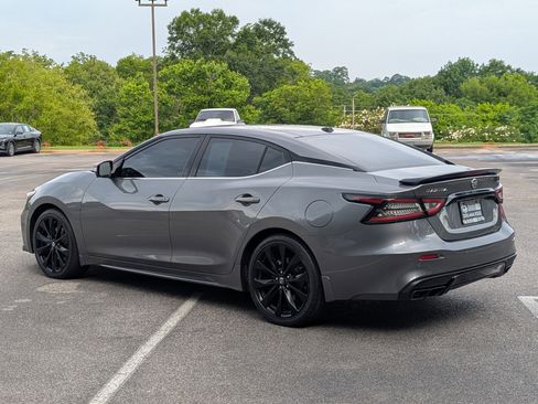 Used 2022 Nissan Maxima SR w/ Sport Mat Group FWD image 7