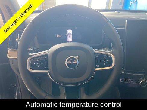 Used 2025 Volvo XC90 B6 Plus AWD/4WD image 7